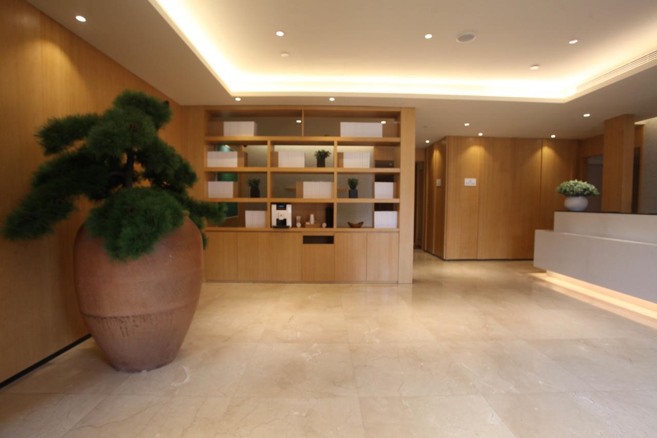 Ji Hotel Shanghai Bund East Nanjing Road Pedestrian Street Bagian luar foto