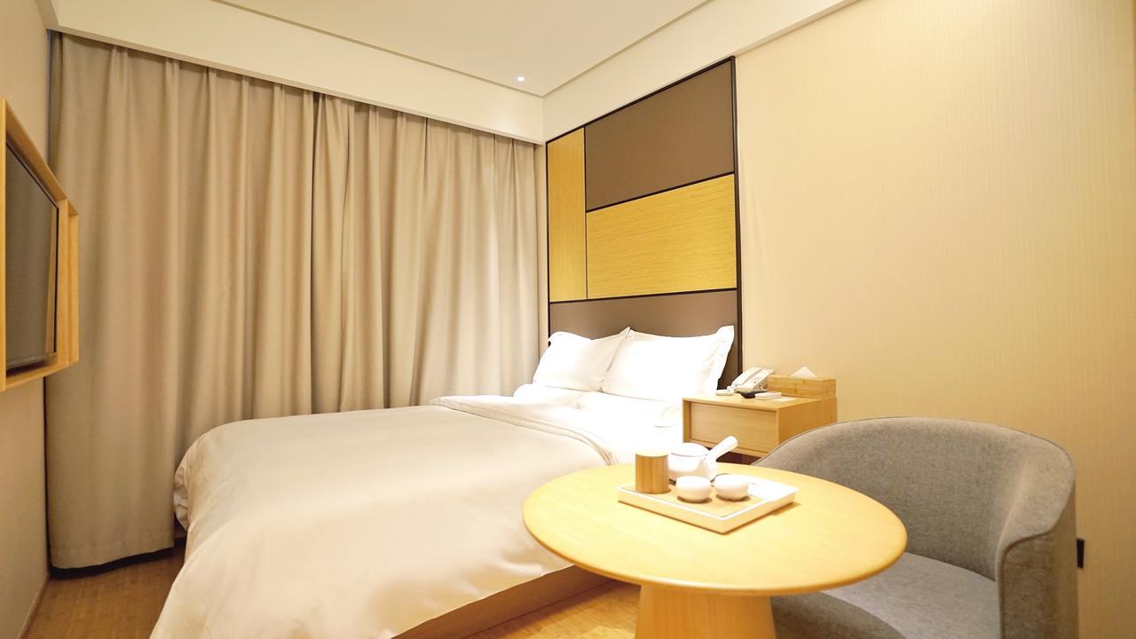 Ji Hotel Shanghai Bund East Nanjing Road Pedestrian Street Bagian luar foto