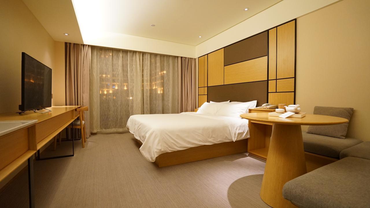 Ji Hotel Shanghai Bund East Nanjing Road Pedestrian Street Bagian luar foto